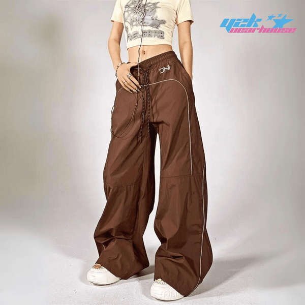 JoggingBaggyMarronY2K_600x.png JoggingBaggyMarronY2K_600x.png